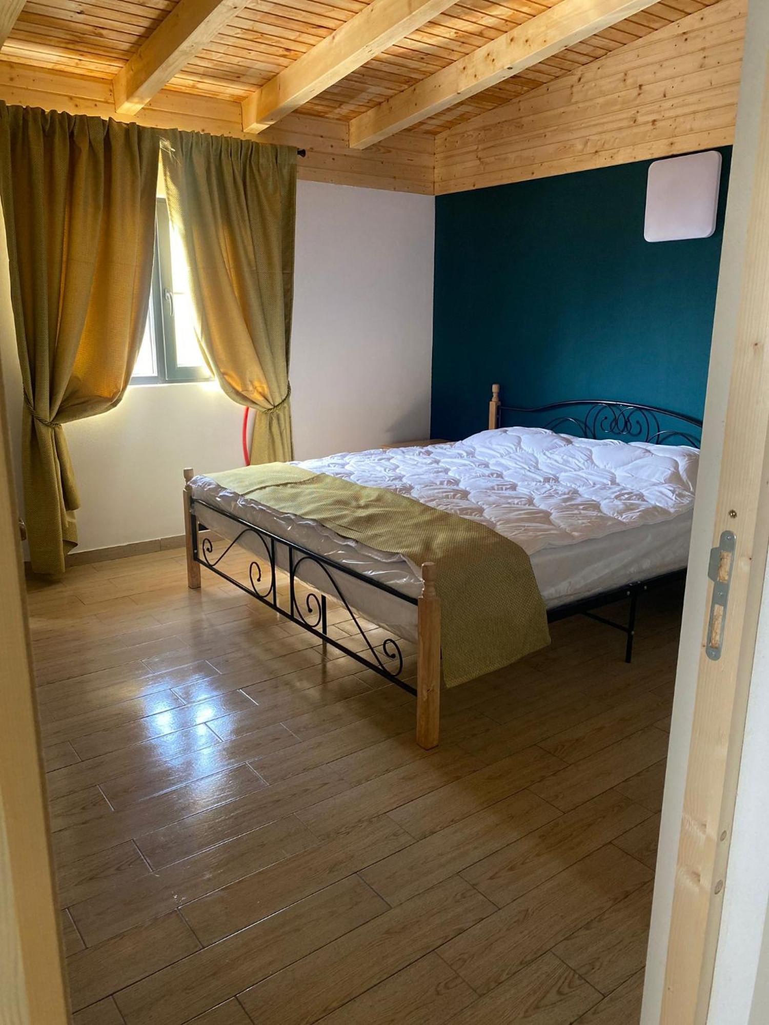 La Cabana Viseu de Jos Rom bilde